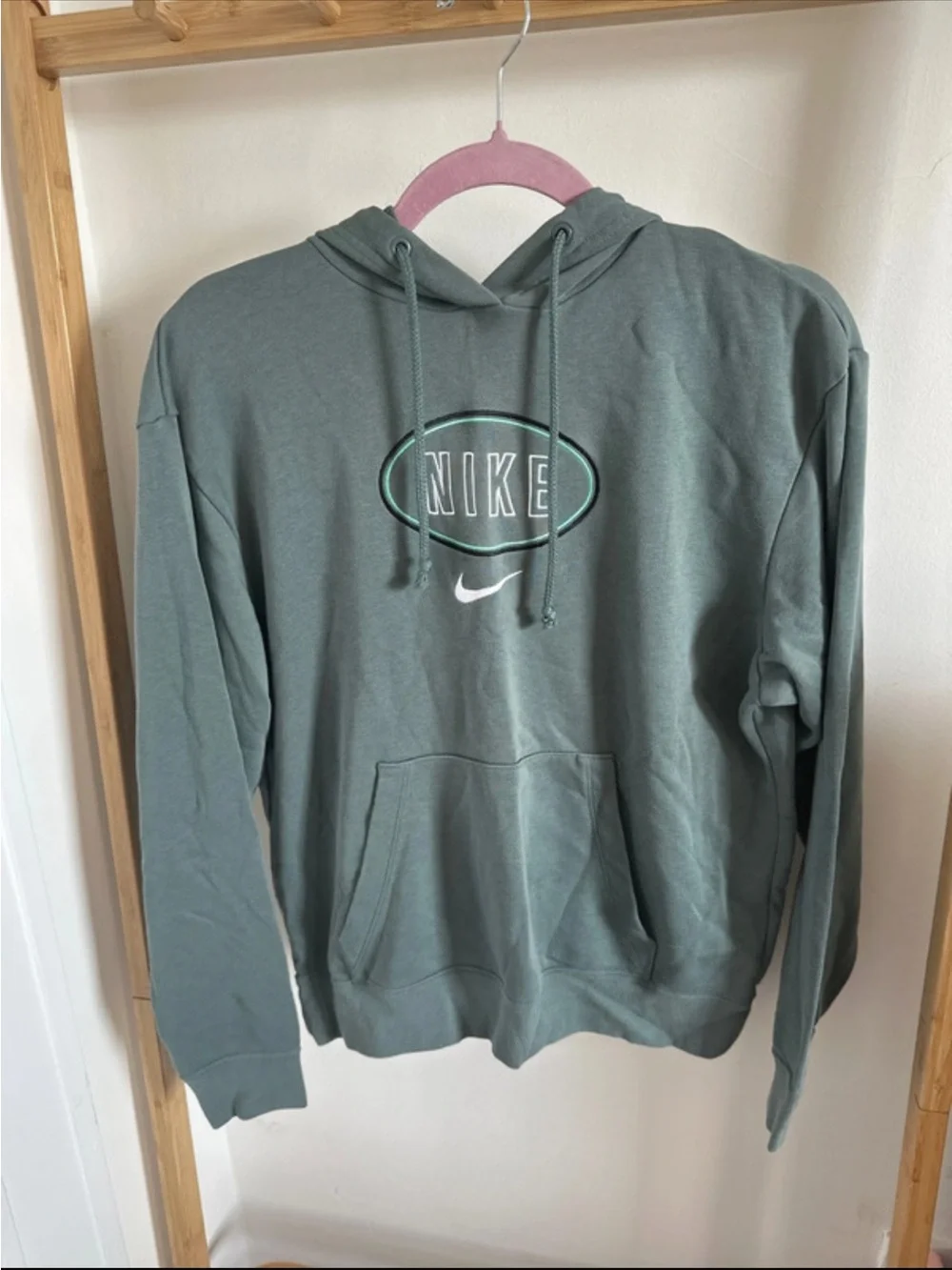 Nike Varsity Knit Logo Hoodie – Sage Green 💚